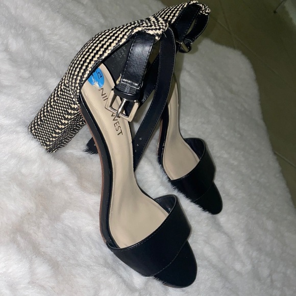 Nine West Heels - Picture 4 of 5